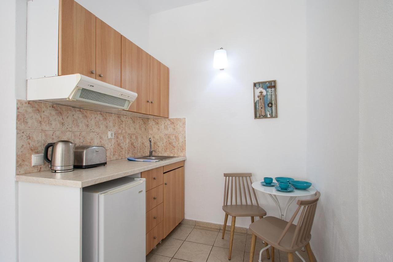 Angelos Studios Vromolimnos 객실 사진